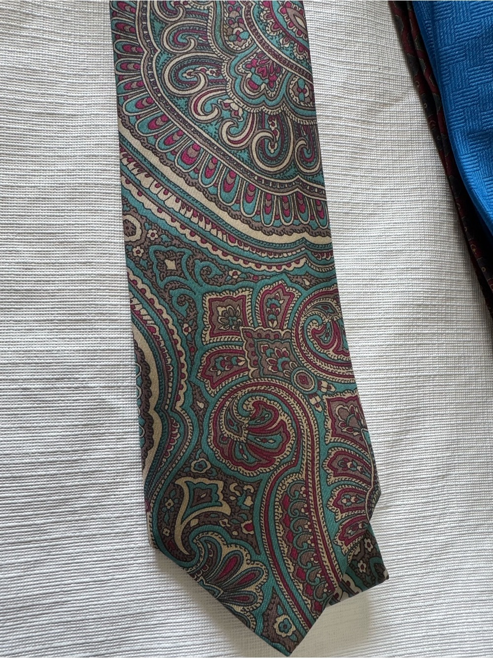 Eaton Paisley Silk Tie in Teal and Burgundy by